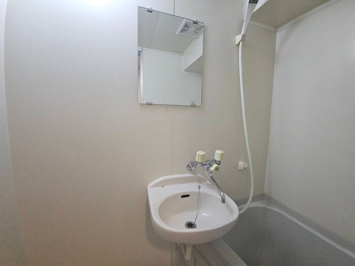 物件内観写真11　(洗面)