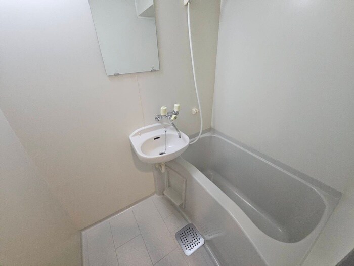 物件内観写真12　(バス／シャワールーム等)