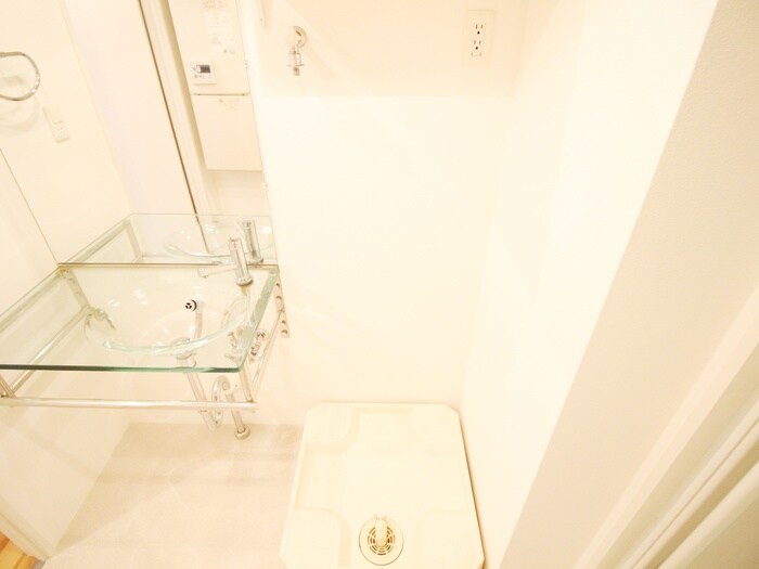 物件内観写真13　(洗濯機置場)