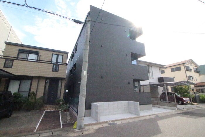 物件外観写真2　(外観写真)