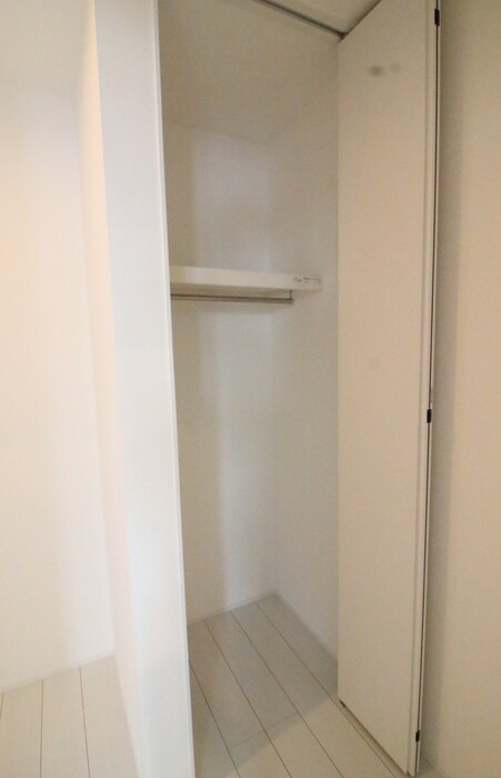 物件内観写真10　(収納)