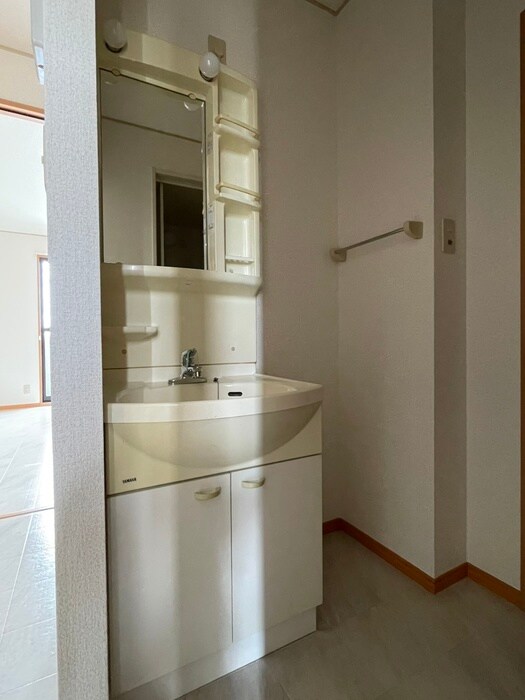 物件内観写真10　(洗面)