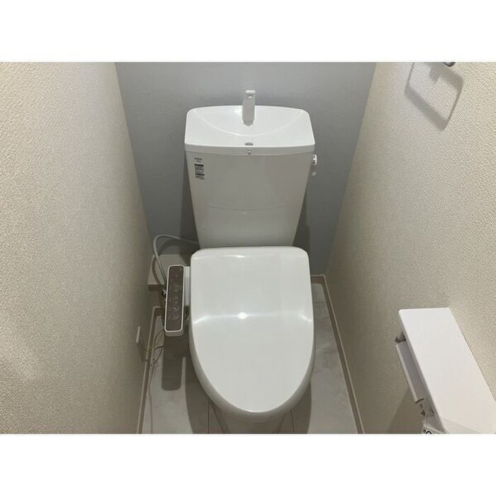 物件内観写真12　(トイレ)