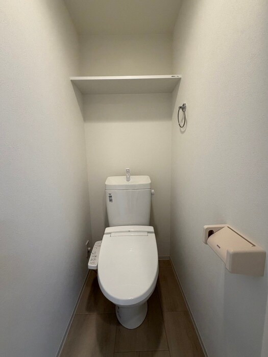 物件内観写真5　(トイレ)