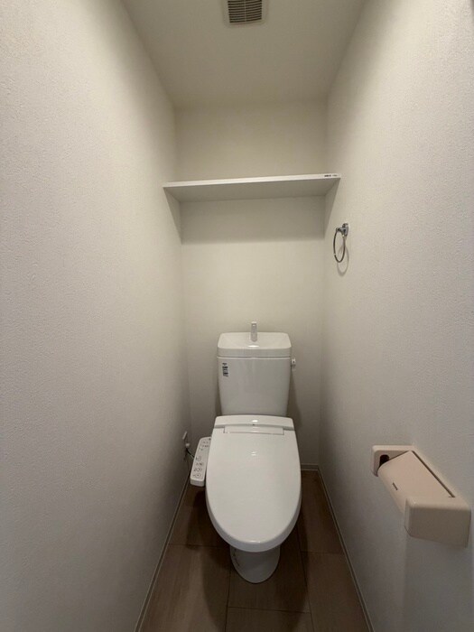 物件内観写真9　(トイレ)