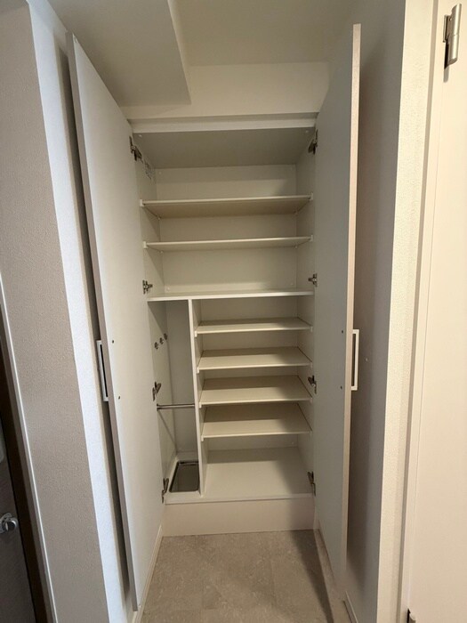 物件内観写真14　(靴箱)