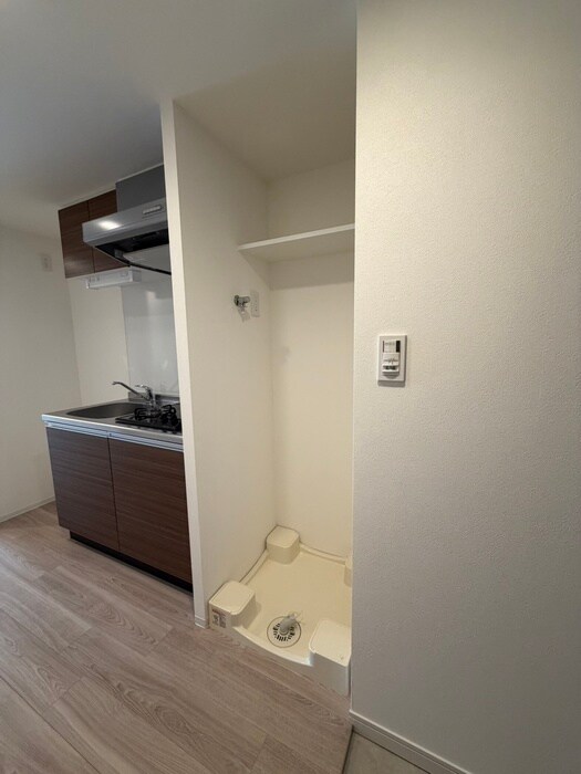 物件内観写真15　(洗濯機置場)