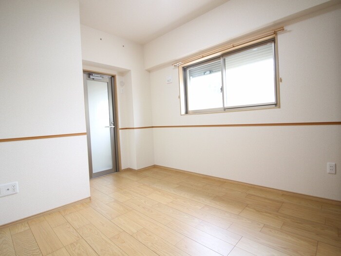 物件内観写真15　(居室)