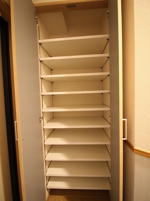 物件内観写真19　(靴箱)