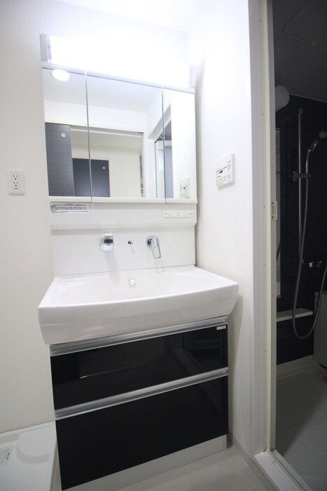 物件内観写真9　(洗面)