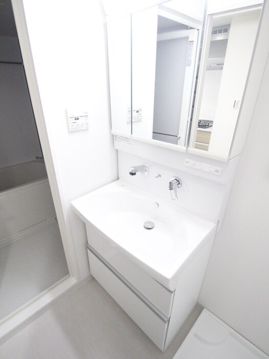 物件内観写真10　(洗面)