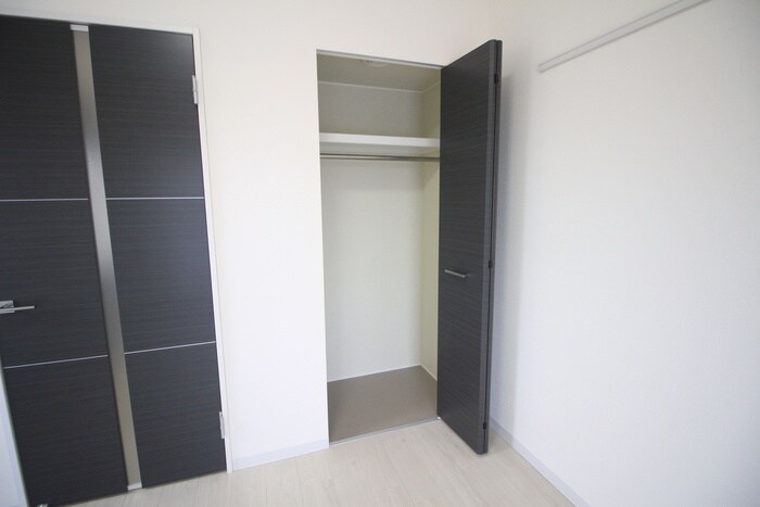 物件内観写真12　(収納)