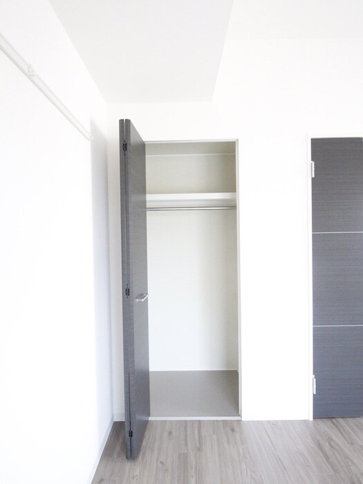 物件内観写真12　(収納)