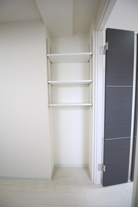 物件内観写真13　(収納)