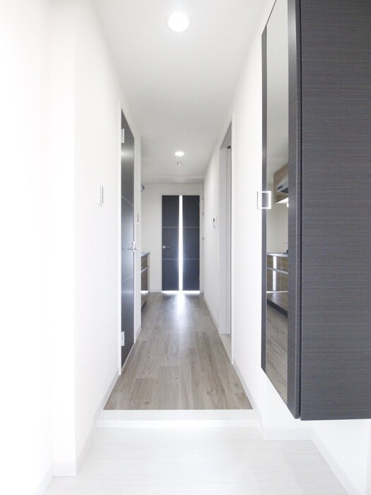 物件内観写真14　(廊下)