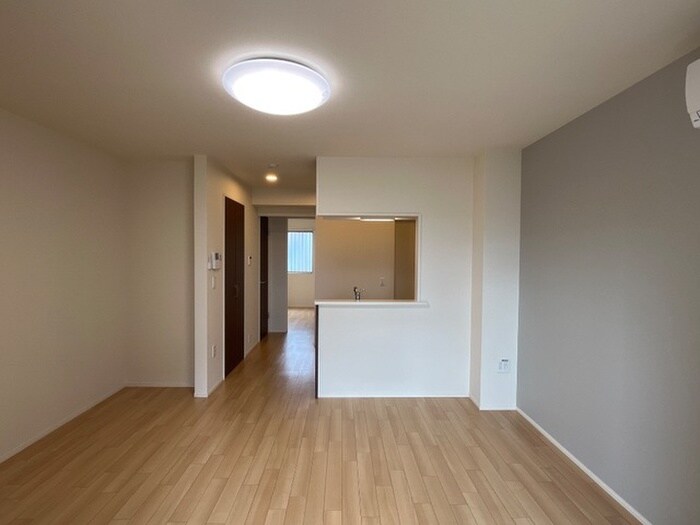 物件内観写真5　(居室)