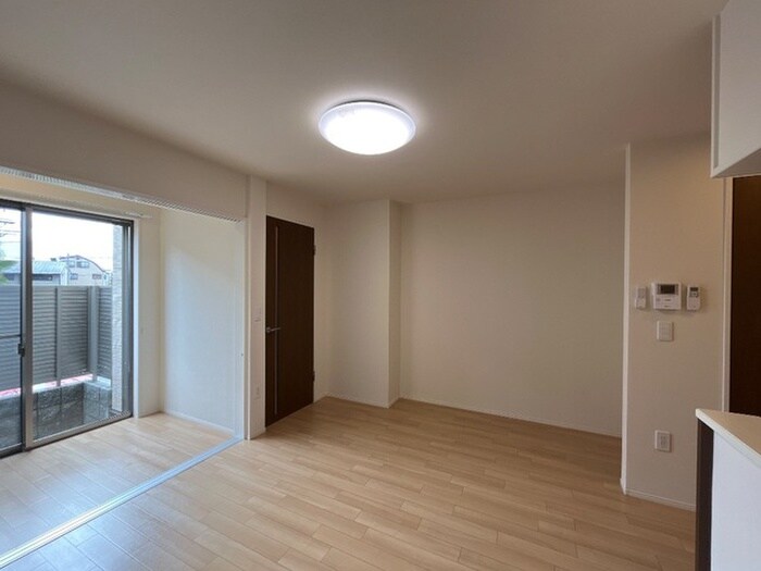 物件内観写真6　(居室)