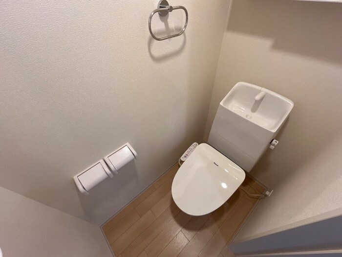 物件内観写真10　(トイレ)