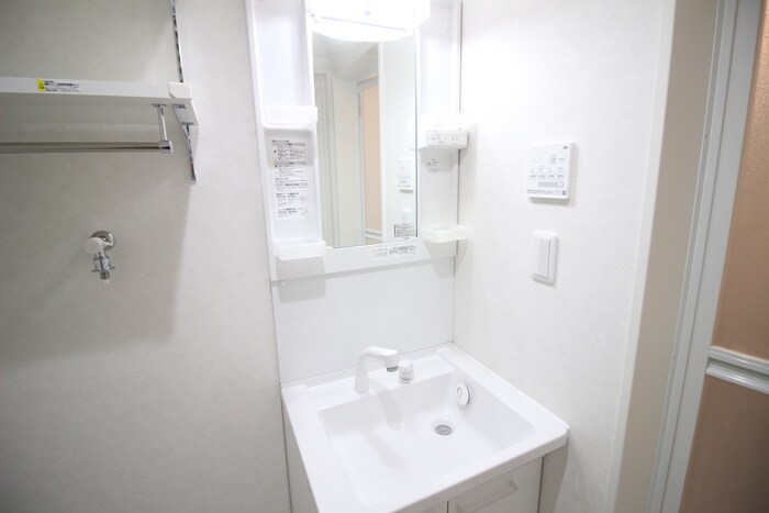 物件内観写真12　(洗面)