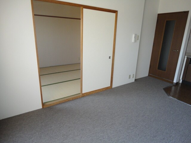 物件内観写真16　(居室)