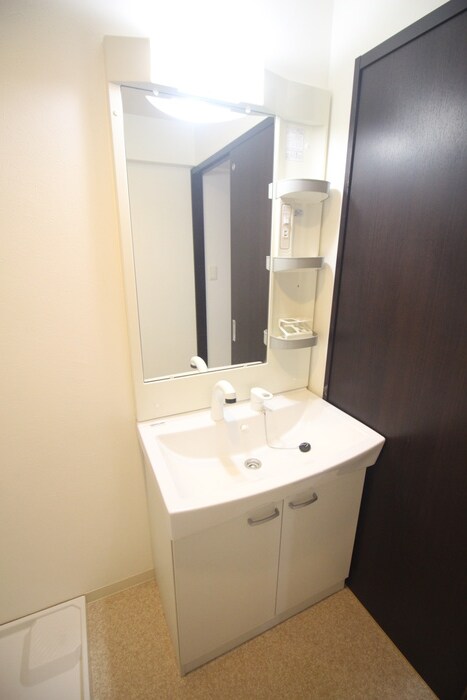 物件内観写真9　(洗面)