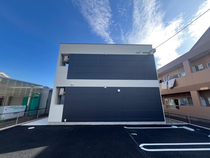 物件外観写真2　(外観写真)