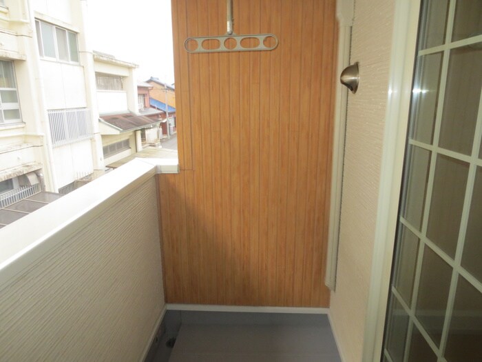 物件内観写真16　(ベランダ・バルコニー)