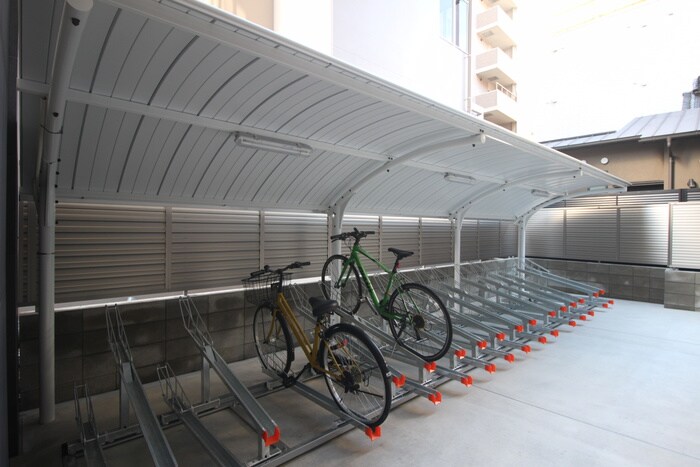 物件外観写真5　(駐輪場)