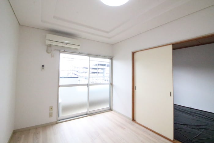 物件内観写真11　(居室)