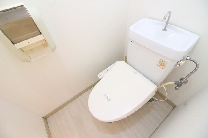 物件内観写真16　(トイレ)