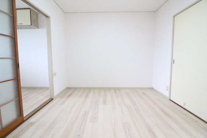 物件内観写真18　(居室)