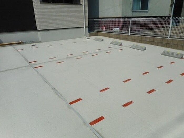 物件外観写真2　(駐車場)