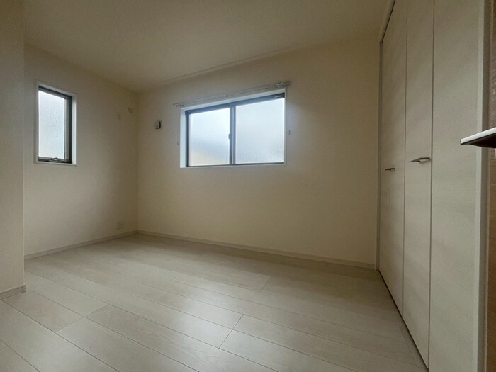 物件内観写真8　(居室)