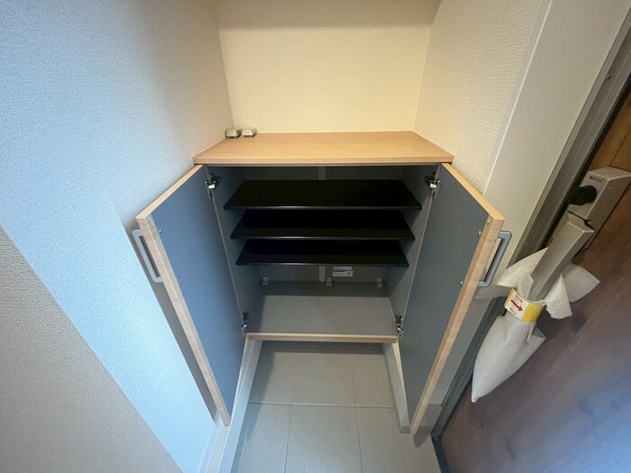 物件内観写真12　(靴箱)