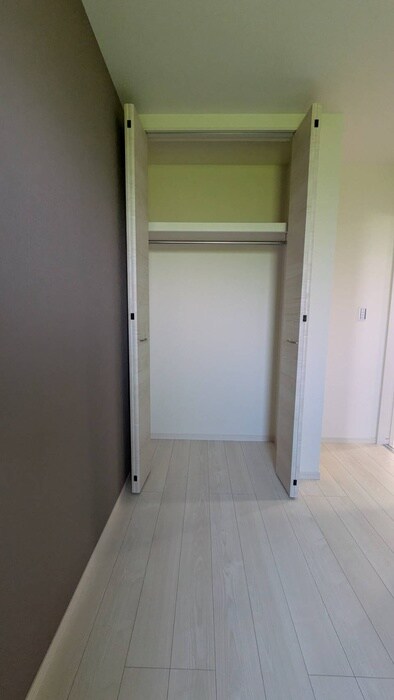 物件内観写真18　(収納)