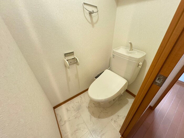 物件内観写真13　(トイレ)