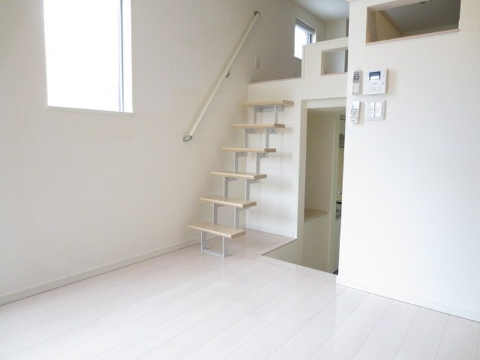 物件内観写真15　(居室)