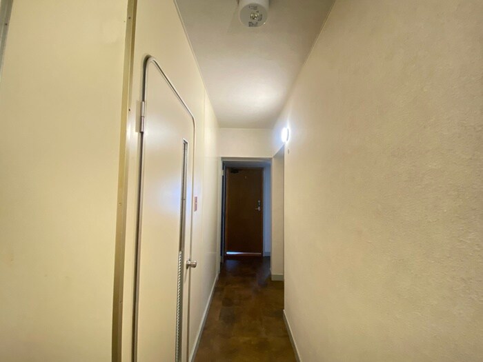 物件内観写真18　(廊下)