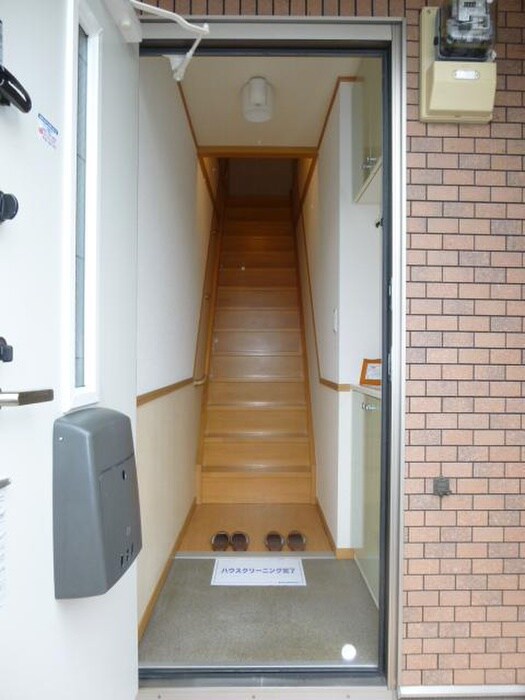 物件内観写真10　(玄関)