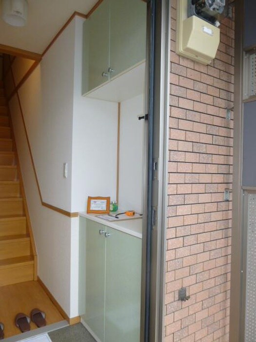 物件内観写真14　(玄関)