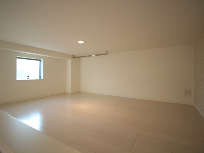 物件内観写真10　(収納)