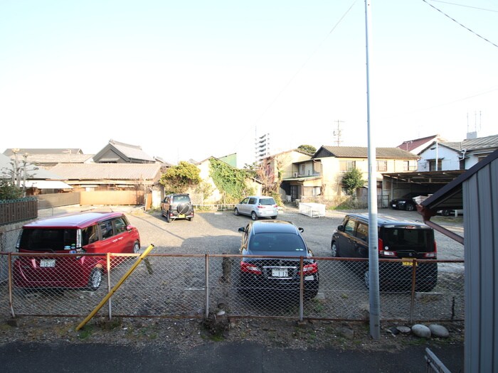 物件内観写真17　(玄関)