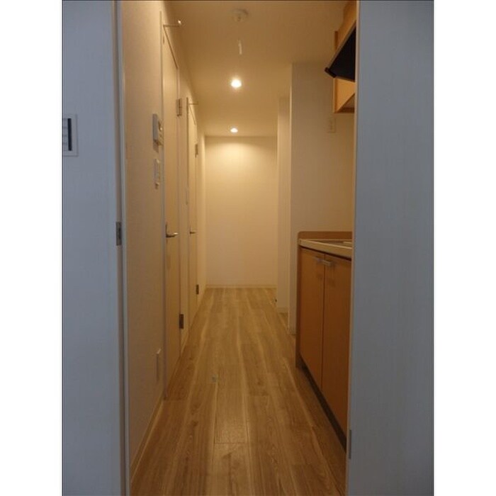 物件内観写真14　(廊下)