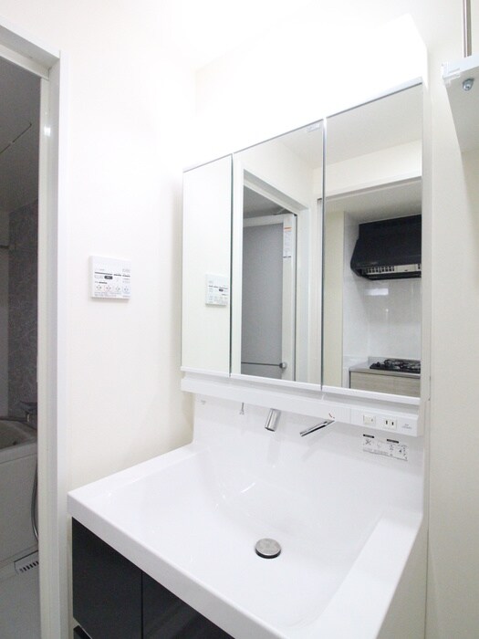 物件内観写真11　(洗面)