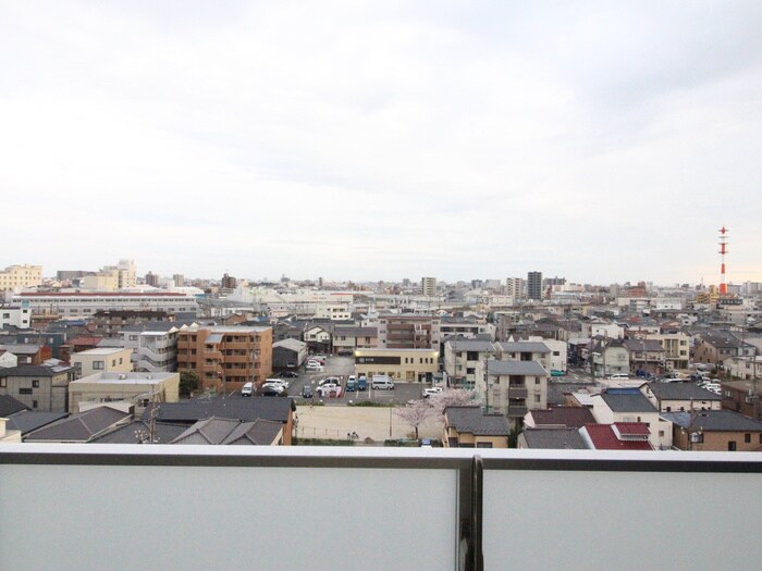 物件内観写真15　(室内からの展望)