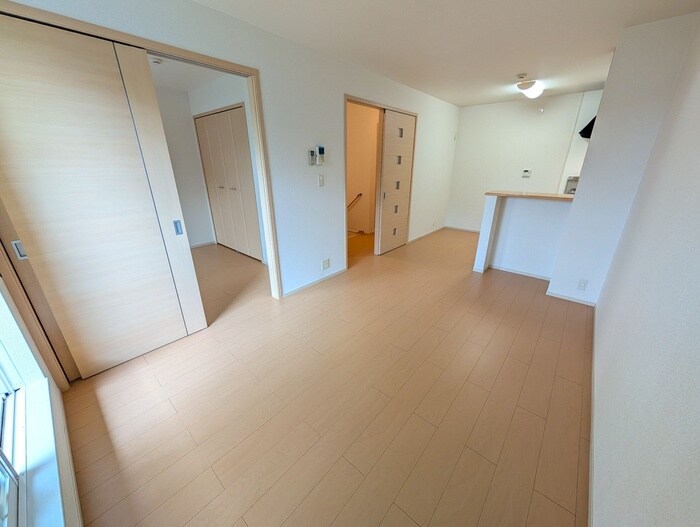 物件内観写真8　(居室)