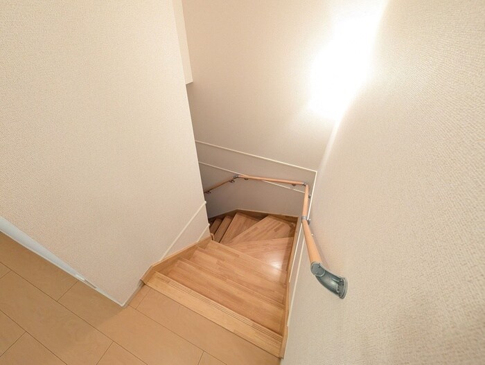 物件内観写真19　(廊下)