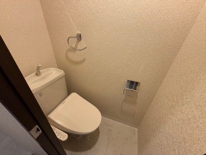 物件内観写真12　(トイレ)