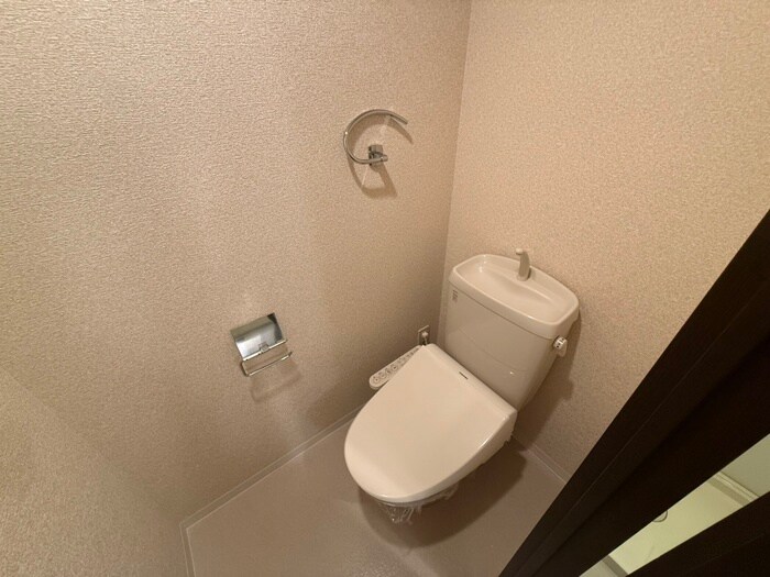 物件内観写真12　(トイレ)