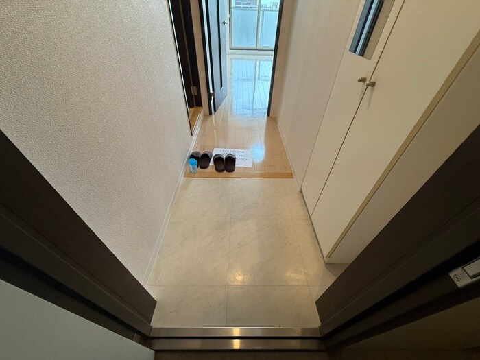 物件内観写真15　(玄関)